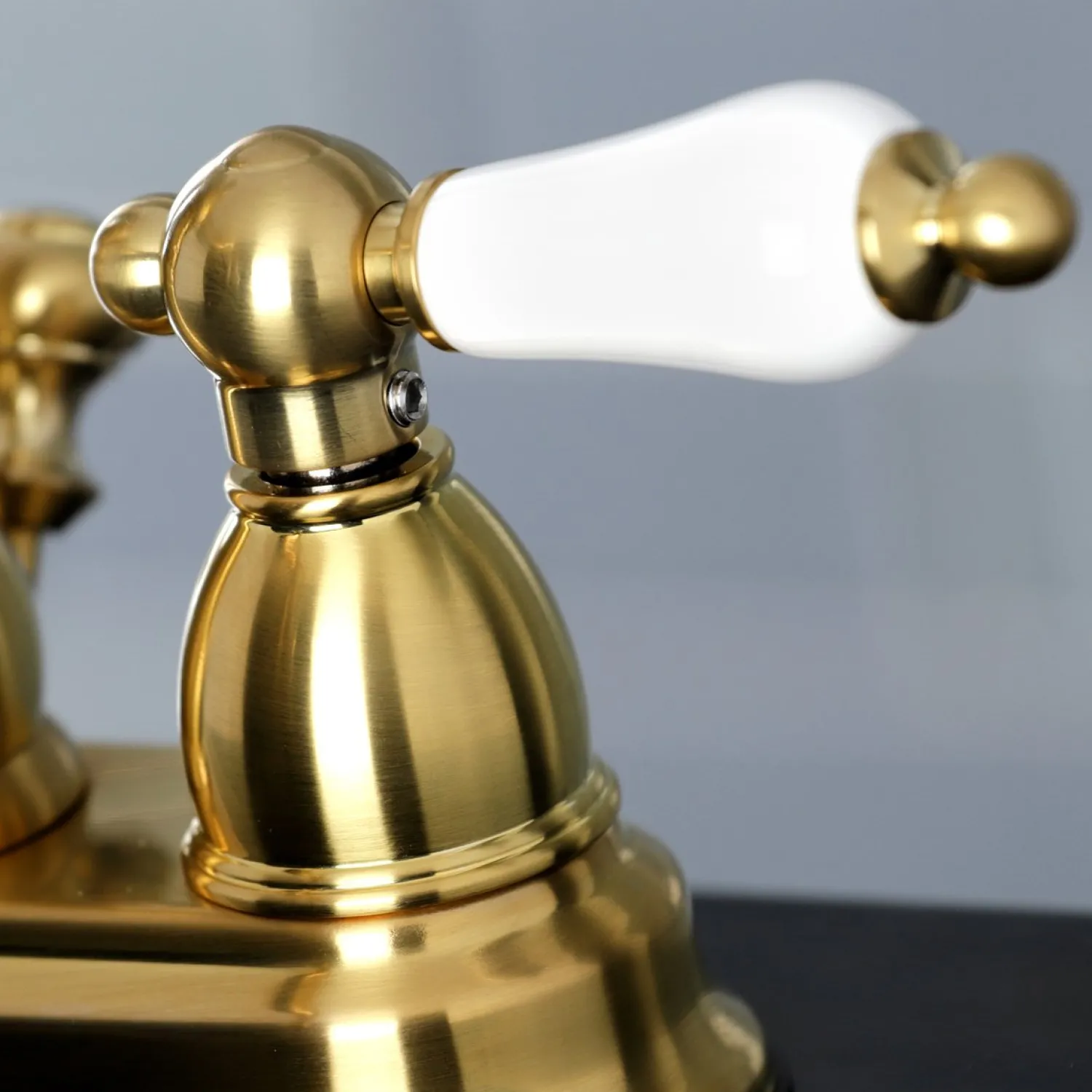Discount Heritage 3-Hole 4-Inch Centerset Bathroom Faucet 4" Center Set
