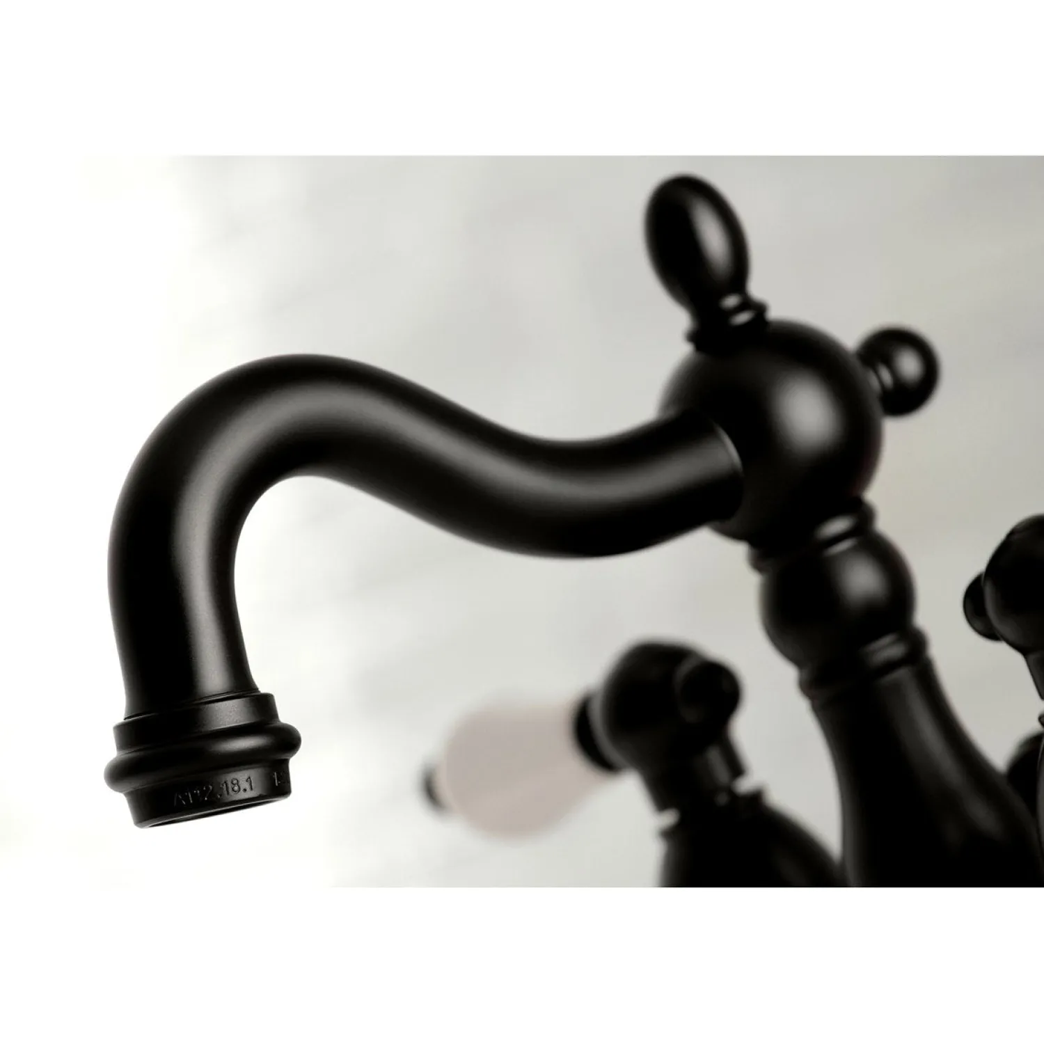 Discount Heritage 3-Hole 4-Inch Centerset Bathroom Faucet 4" Center Set