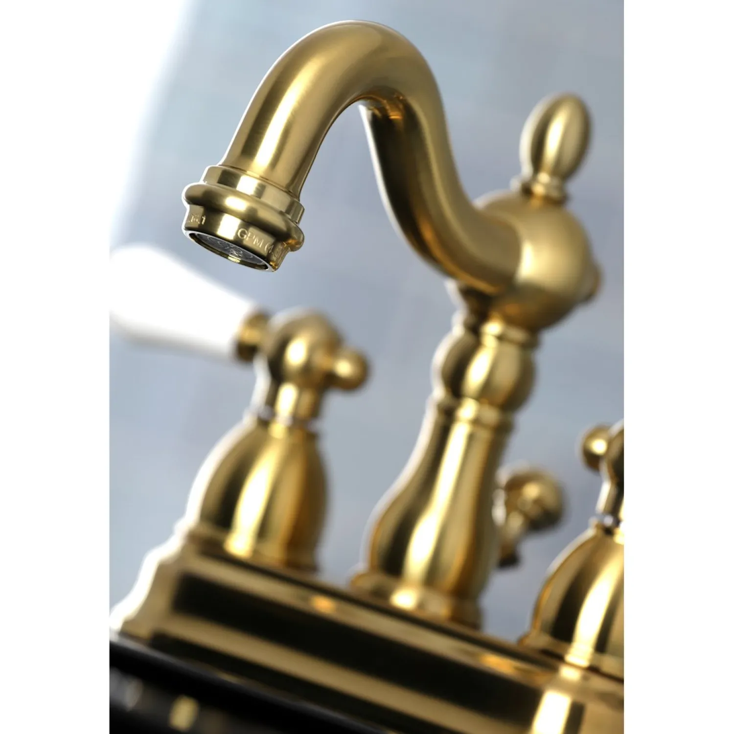 Discount Heritage 3-Hole 4-Inch Centerset Bathroom Faucet 4" Center Set