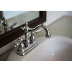 Outlet Heritage 4-Inch Centerset 3-Hole Bathroom Faucet 4