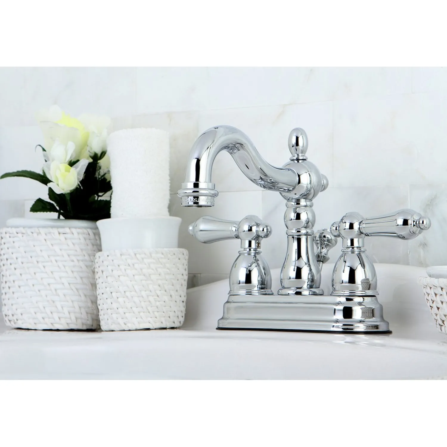 Outlet Heritage 4-Inch Centerset 3-Hole Bathroom Faucet 4" Center Set