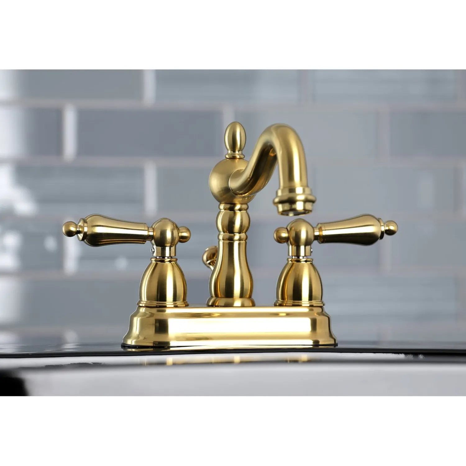 Outlet Heritage 4-Inch Centerset 3-Hole Bathroom Faucet 4" Center Set
