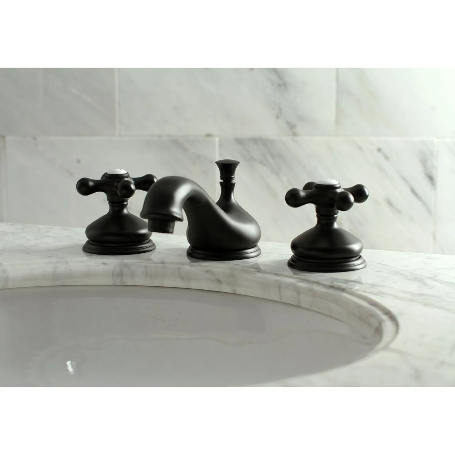 Clearance Heritage 8-Inch Widespread Deck Mount Bathroom Faucet 8" Widespread