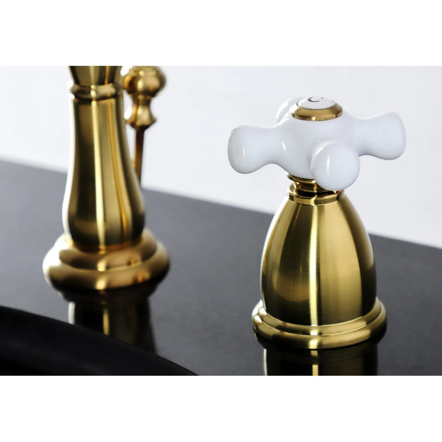 Online Heritage 8-Inch Widespread 3-Hole Bathroom Faucet 8" Widespread