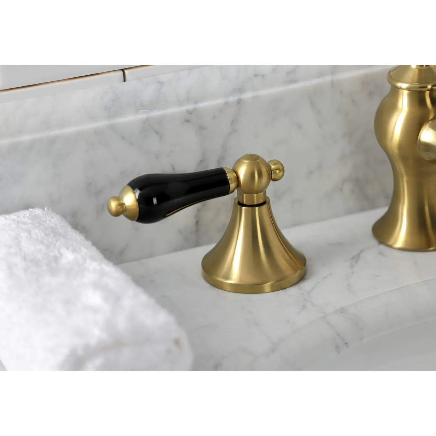 Outlet KC706XPKL-P Duchess Widespread Bathroom Faucet with Brass Pop-Up 8" Widespread