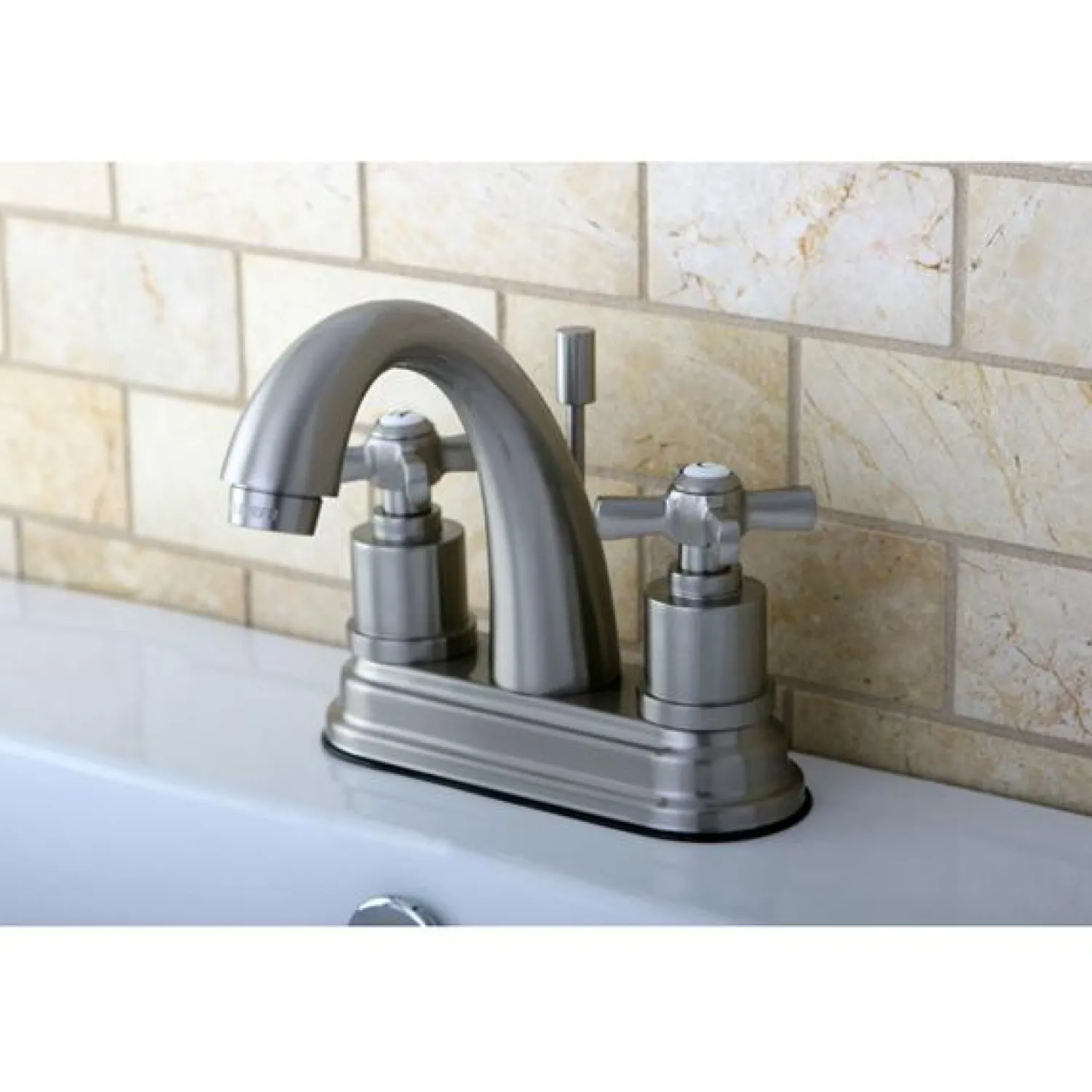 Outlet Millennium 4" Centerset Solid Brass Lavatory Faucet 4" Center Set