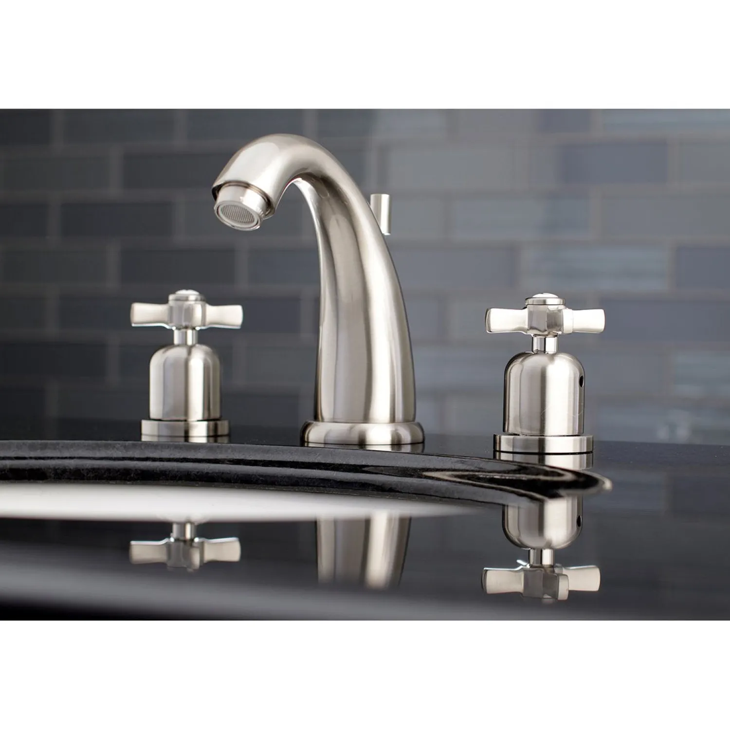Outlet Millennium 3-Hole 8-Inch Widespread Bathroom Faucet 8" Widespread
