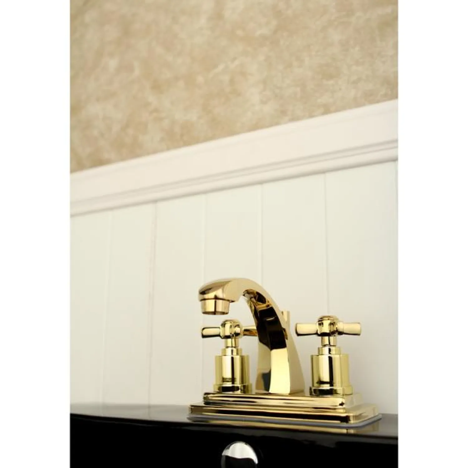New Millennium Modern 4" Centerset Lavatory Faucet 4" Center Set