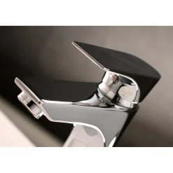 Outlet Millennium Single-Handle Bathroom Faucet Single Hole