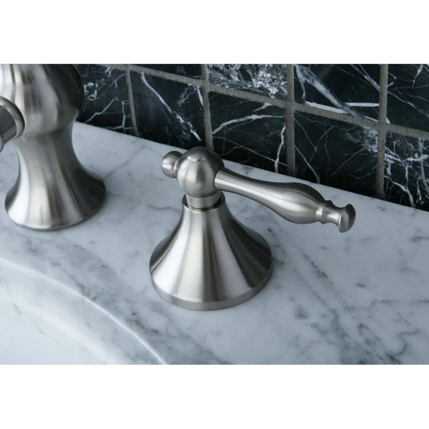 Outlet Naples 8" Widespread Bathroom Faucet 8" Widespread