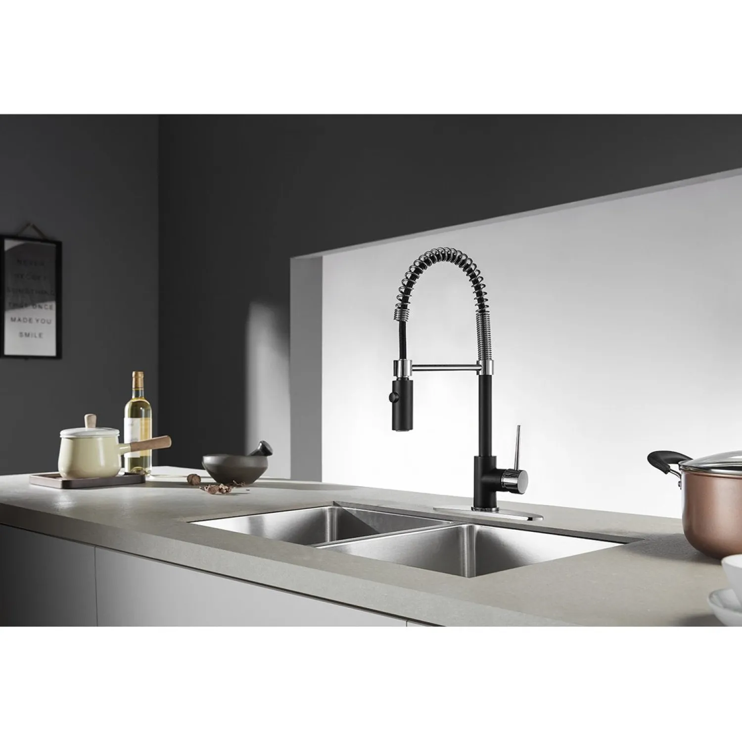 Hot New York Gourmetier Single-Handle Pull-Down Kitchen Faucet Single Hole
