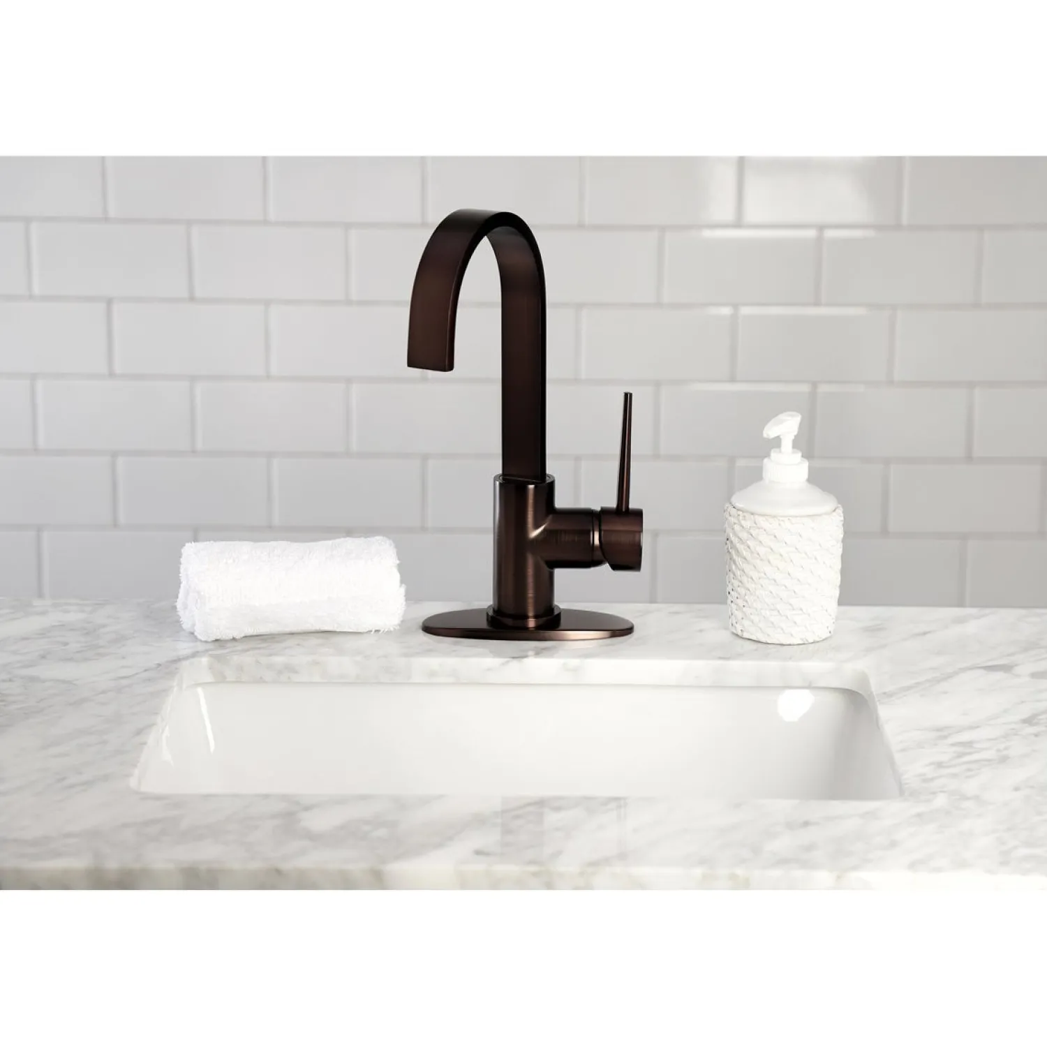 Clearance New York One-Handle 1-Hole Deck Mounted Bar Faucet Bar Faucets
