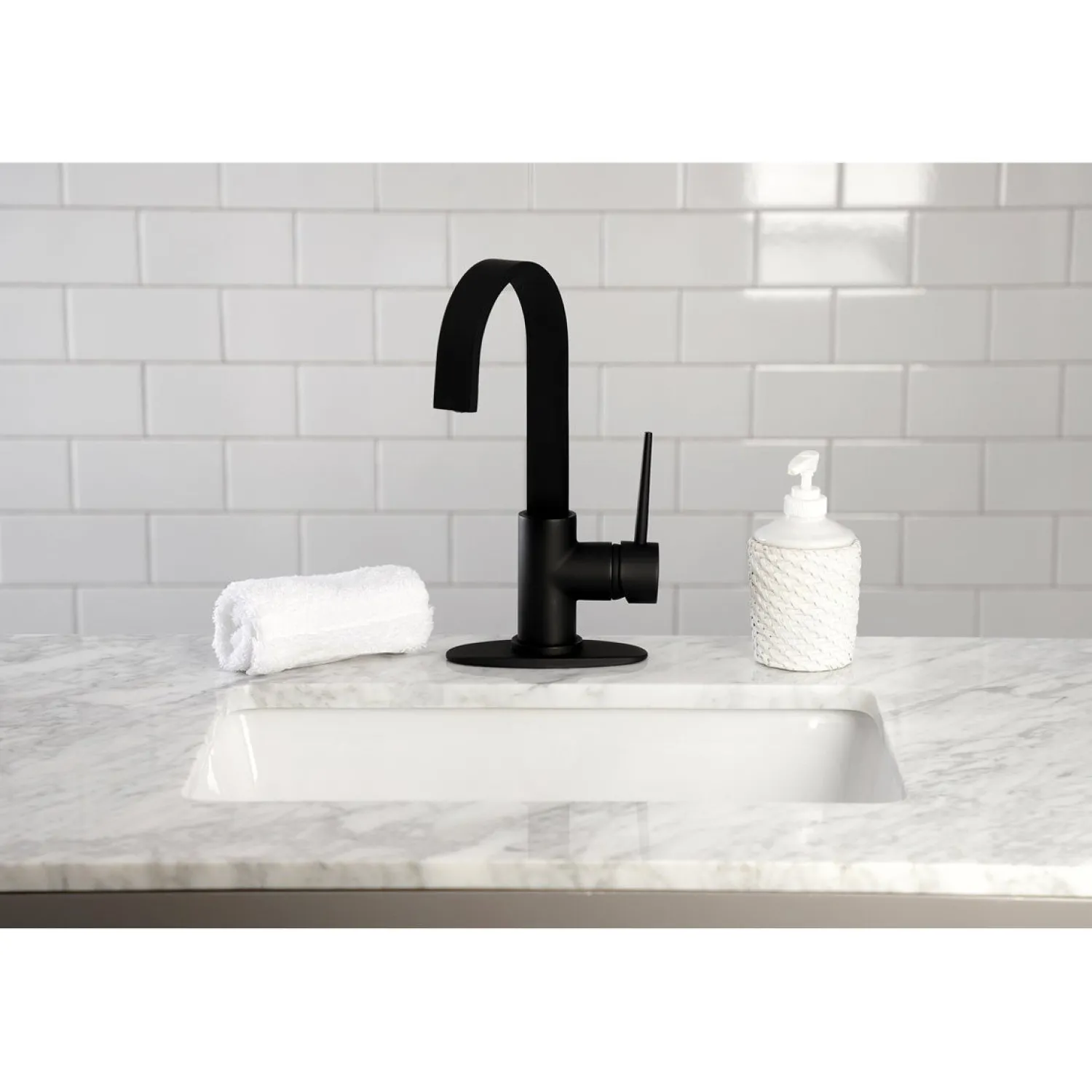 Clearance New York One-Handle 1-Hole Deck Mounted Bar Faucet Bar Faucets
