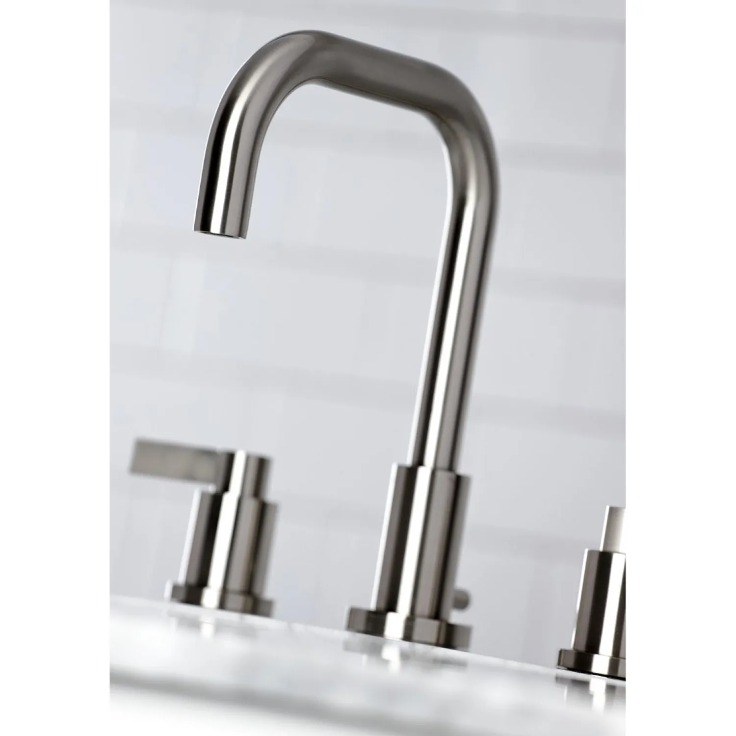 Outlet NuvoFusion Widespread Bathroom Faucet with Brass Pop-Up 8" Widespread