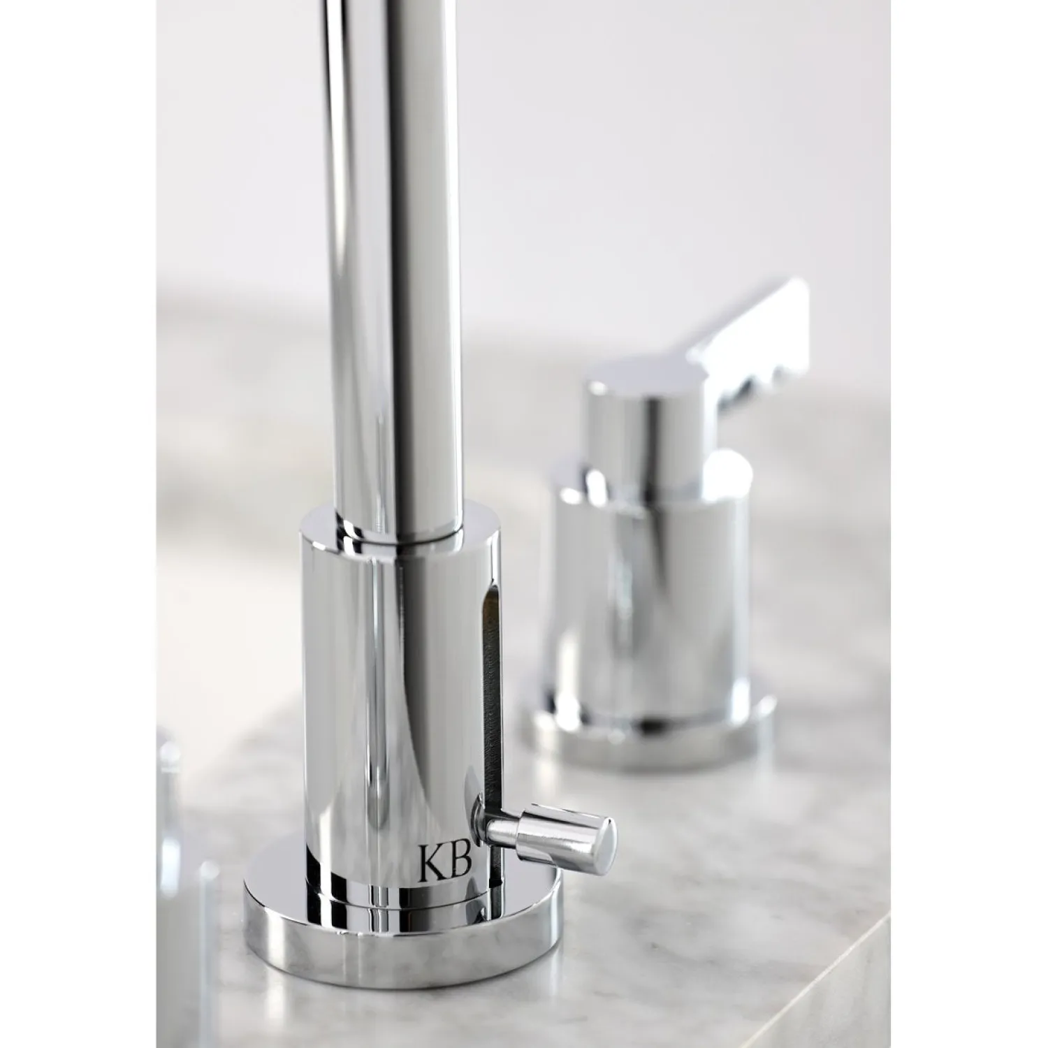 Outlet NuvoFusion Widespread Bathroom Faucet with Brass Pop-Up 8" Widespread