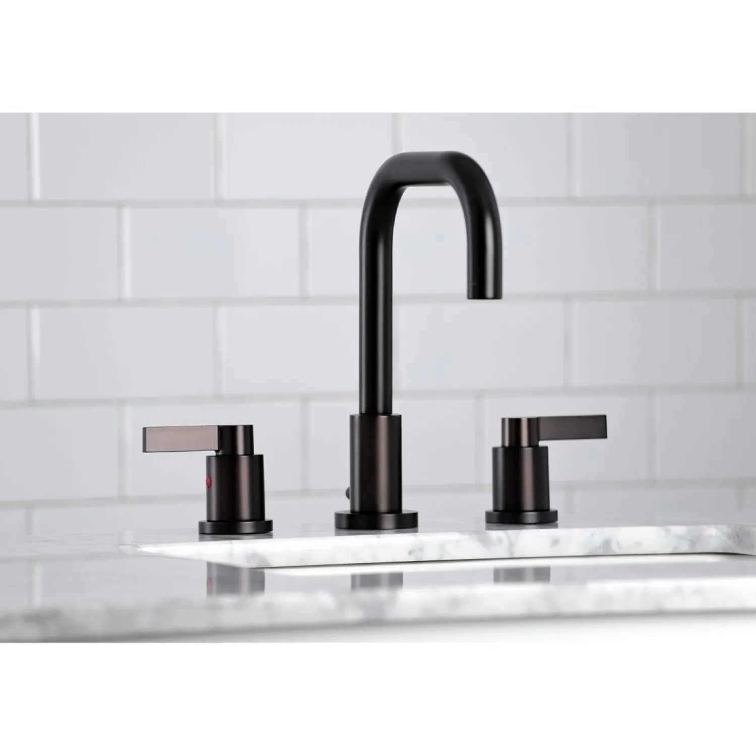 Outlet NuvoFusion Widespread Bathroom Faucet with Brass Pop-Up 8" Widespread
