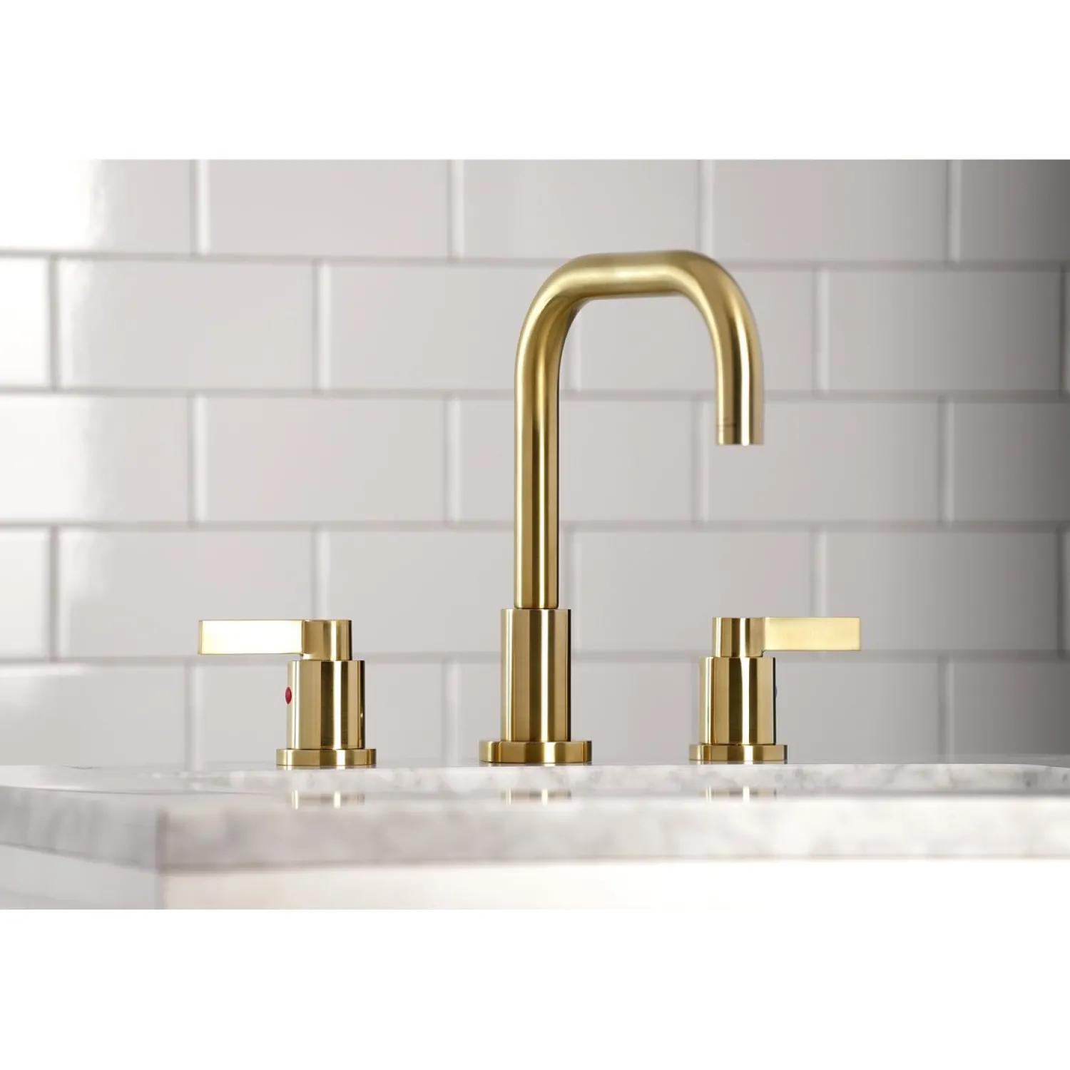 Outlet NuvoFusion Widespread Bathroom Faucet with Brass Pop-Up 8" Widespread