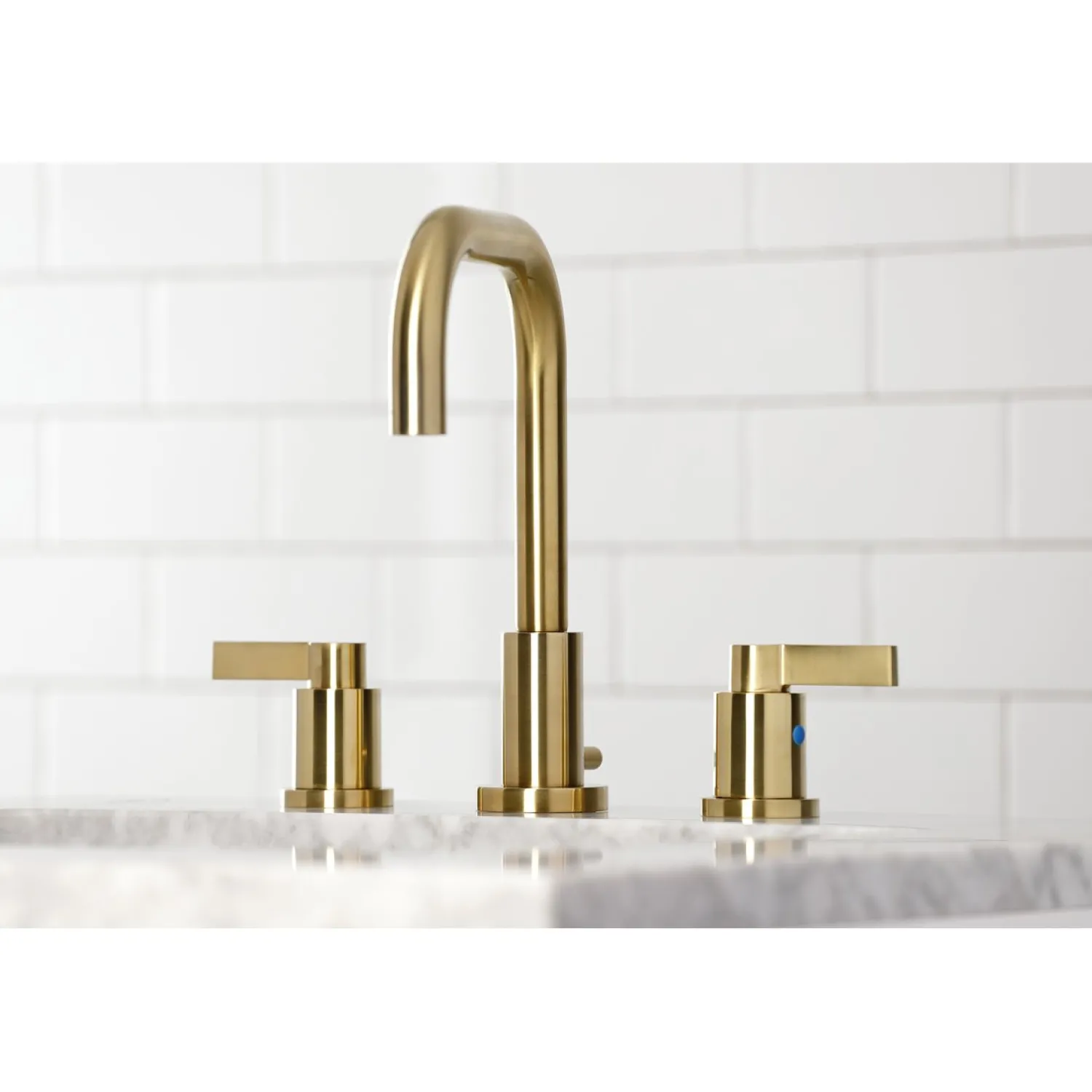 Outlet NuvoFusion Widespread Bathroom Faucet with Brass Pop-Up 8" Widespread
