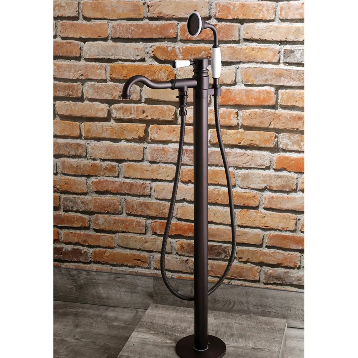 Paris Freestanding Tub Faucet with Hand Shower and Single Handle Free Standing Tub Fillers|Tub Faucets