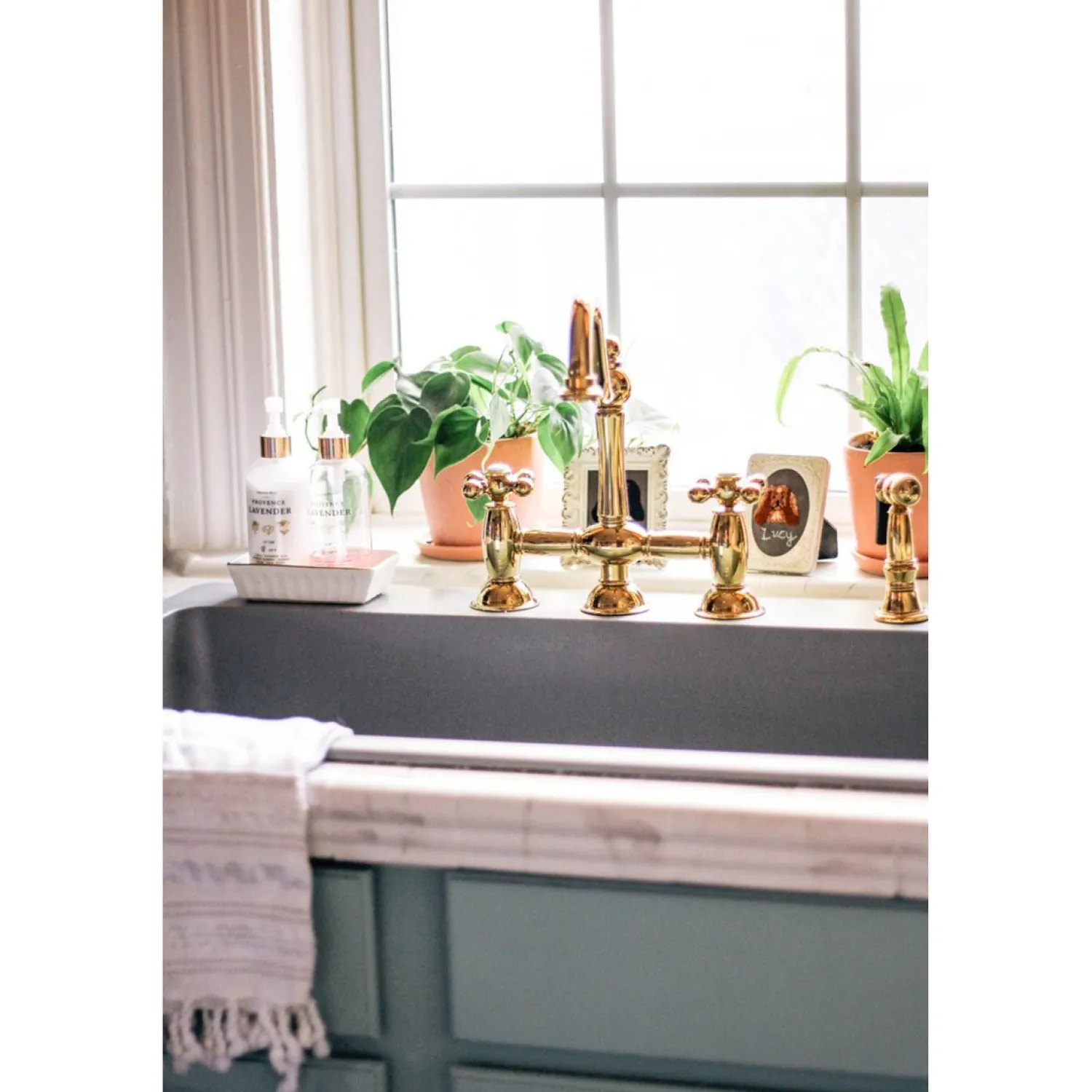 Sale Restoration Kitchen Bridge Faucet with Brass Sprayer Bridge Faucets