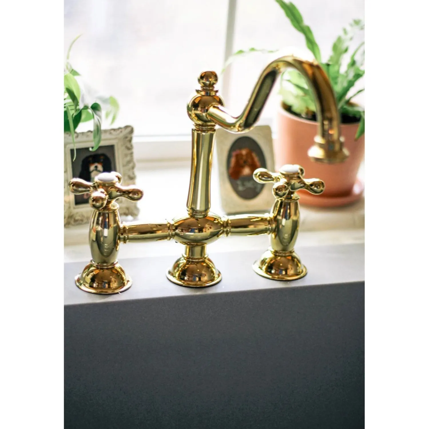 Sale Restoration Kitchen Bridge Faucet with Brass Sprayer Bridge Faucets