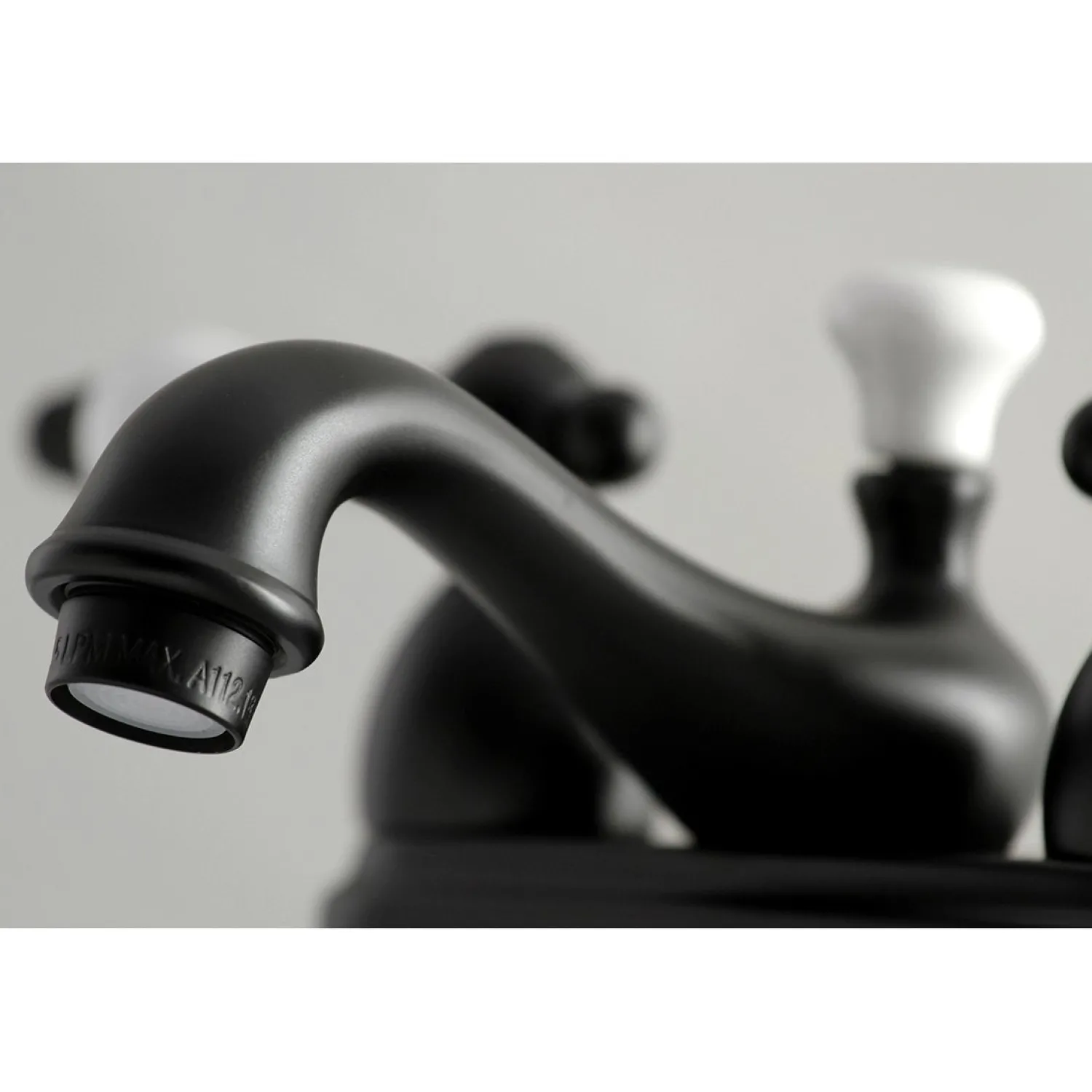 Discount Restoration Lever-Handle 4-Inch Centerset Bathroom Faucet 4" Center Set