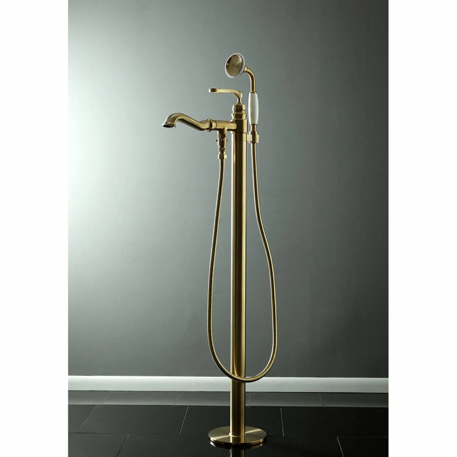 Discount Royale Single Handle Freestanding Roman Tub Faucet with Hand Shower Free Standing Tub Fillers|Tub Faucets