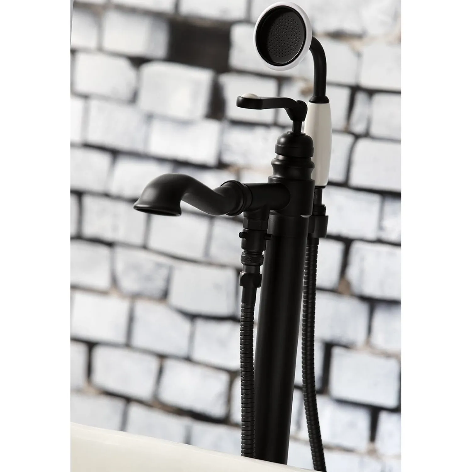 Discount Royale Single Handle Freestanding Roman Tub Faucet with Hand Shower Free Standing Tub Fillers|Tub Faucets