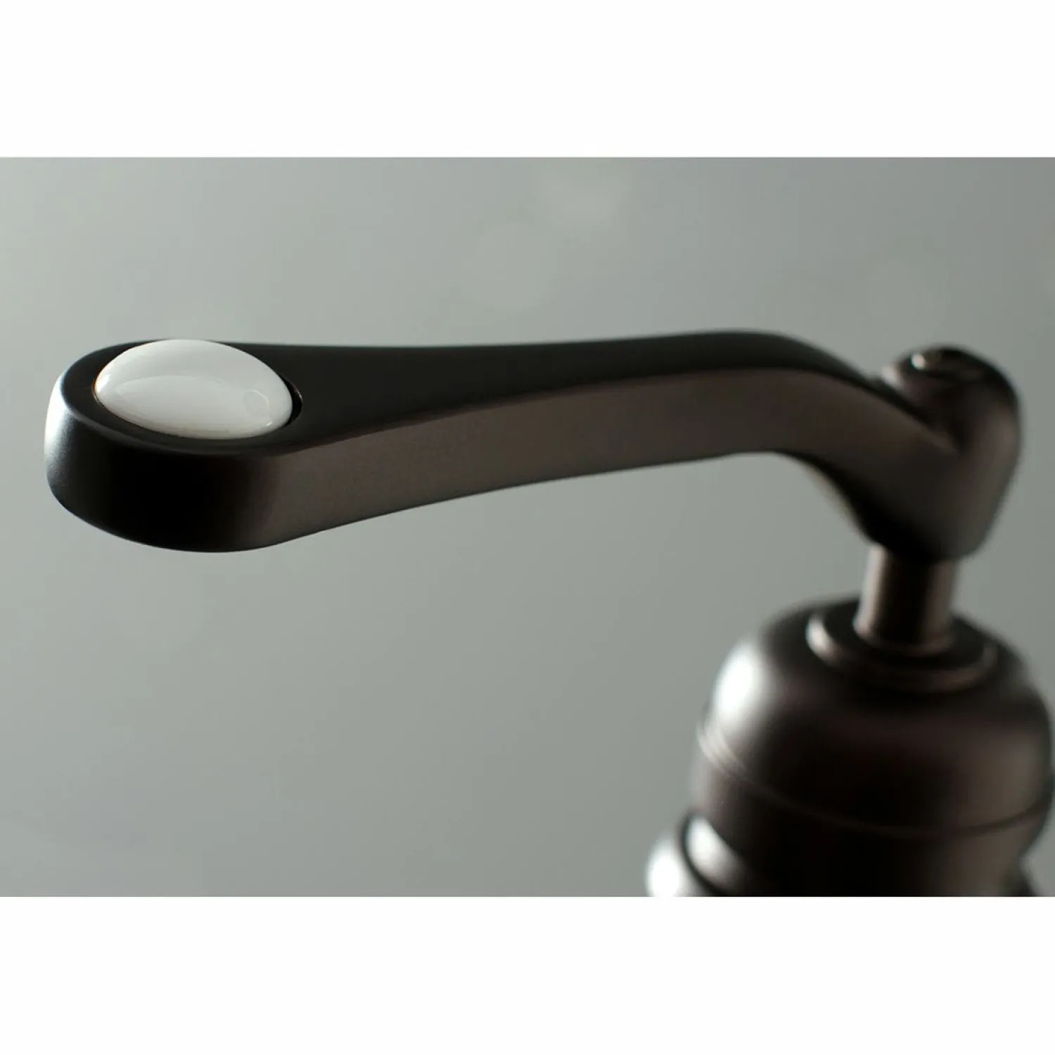 Discount Royale Single Handle Freestanding Roman Tub Faucet with Hand Shower Free Standing Tub Fillers|Tub Faucets