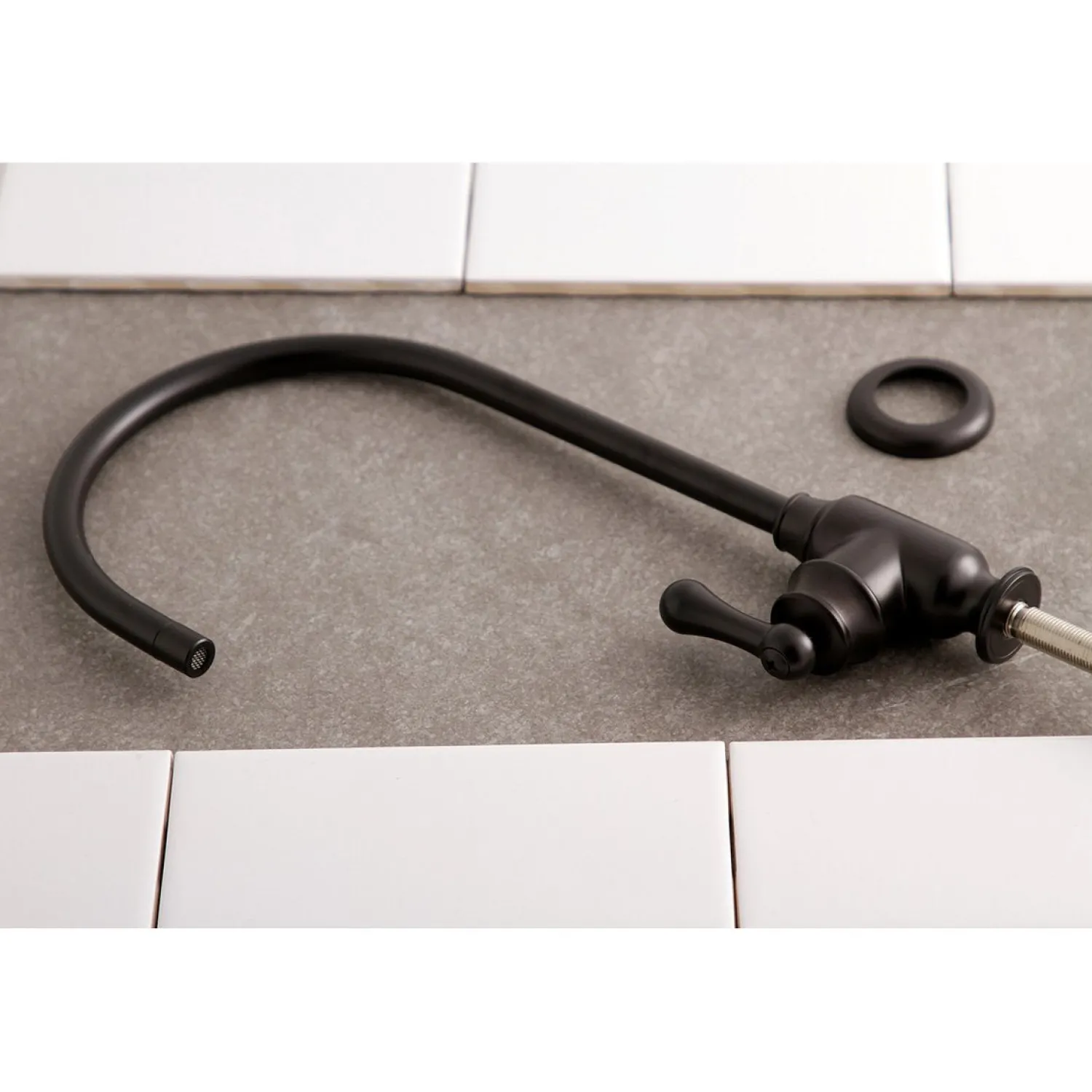New Royale Single-Handle Water Filtration Faucet Single Hole