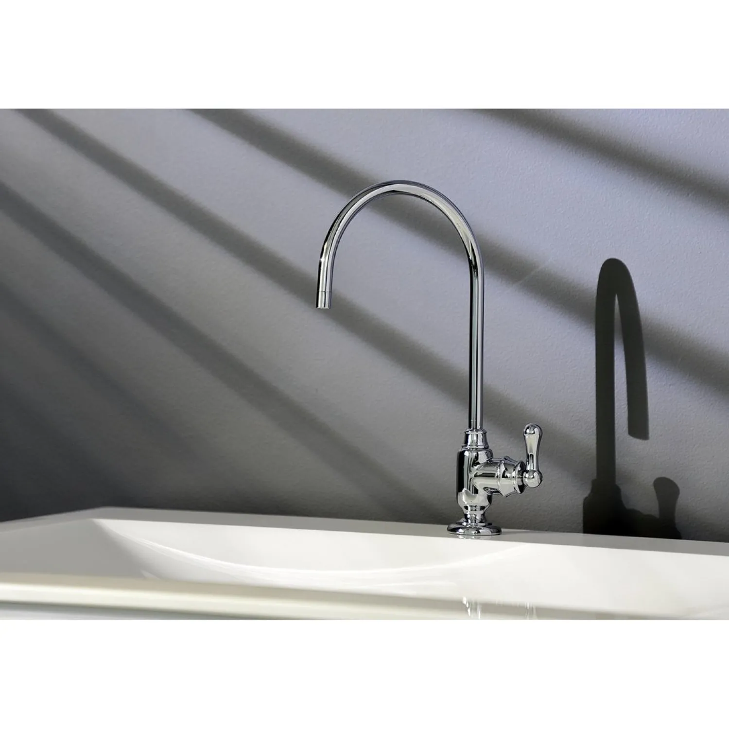 New Royale Single-Handle Water Filtration Faucet Single Hole