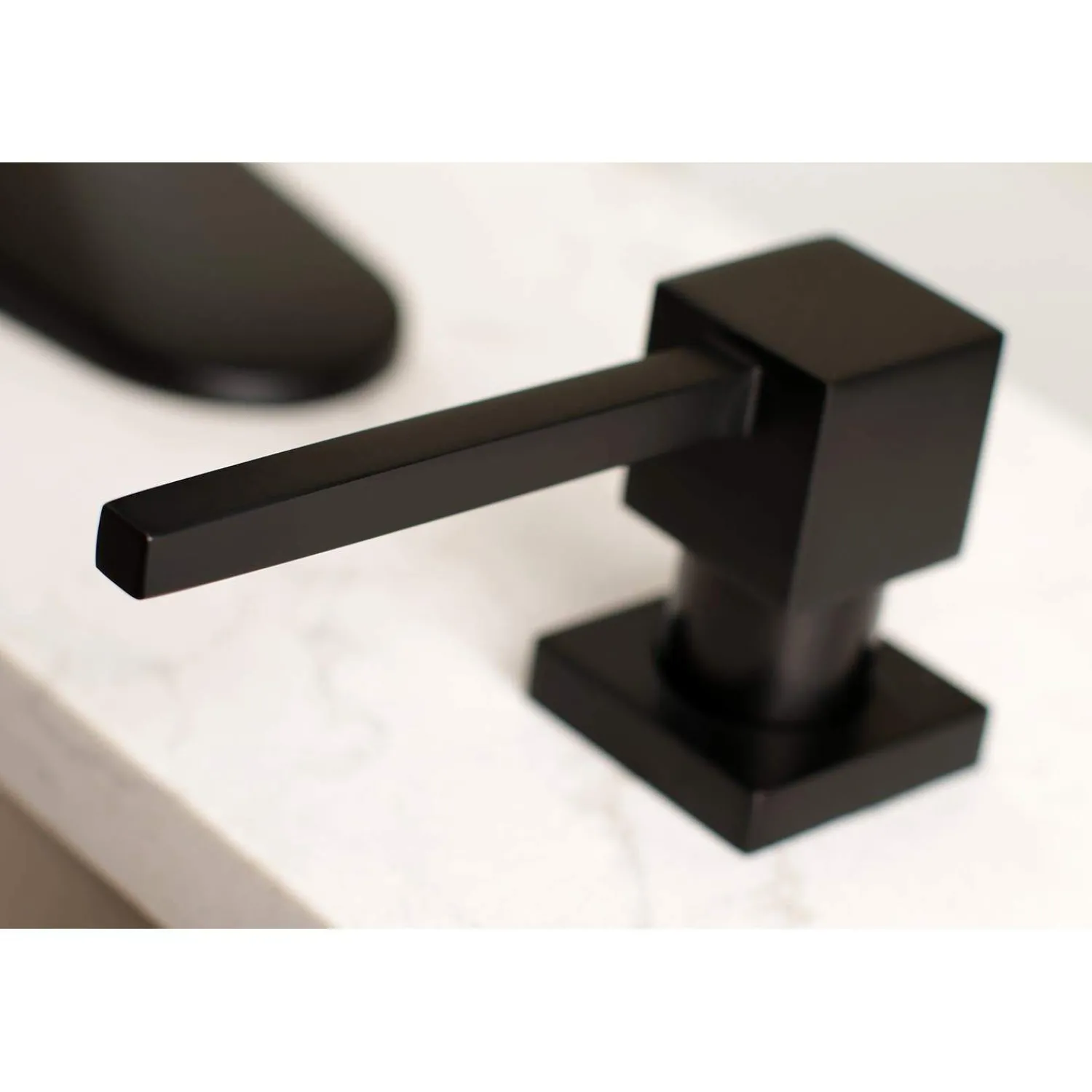 New 10.81" Soap Dispenser with Straight Nozzle 17 oz Soap Dispensers