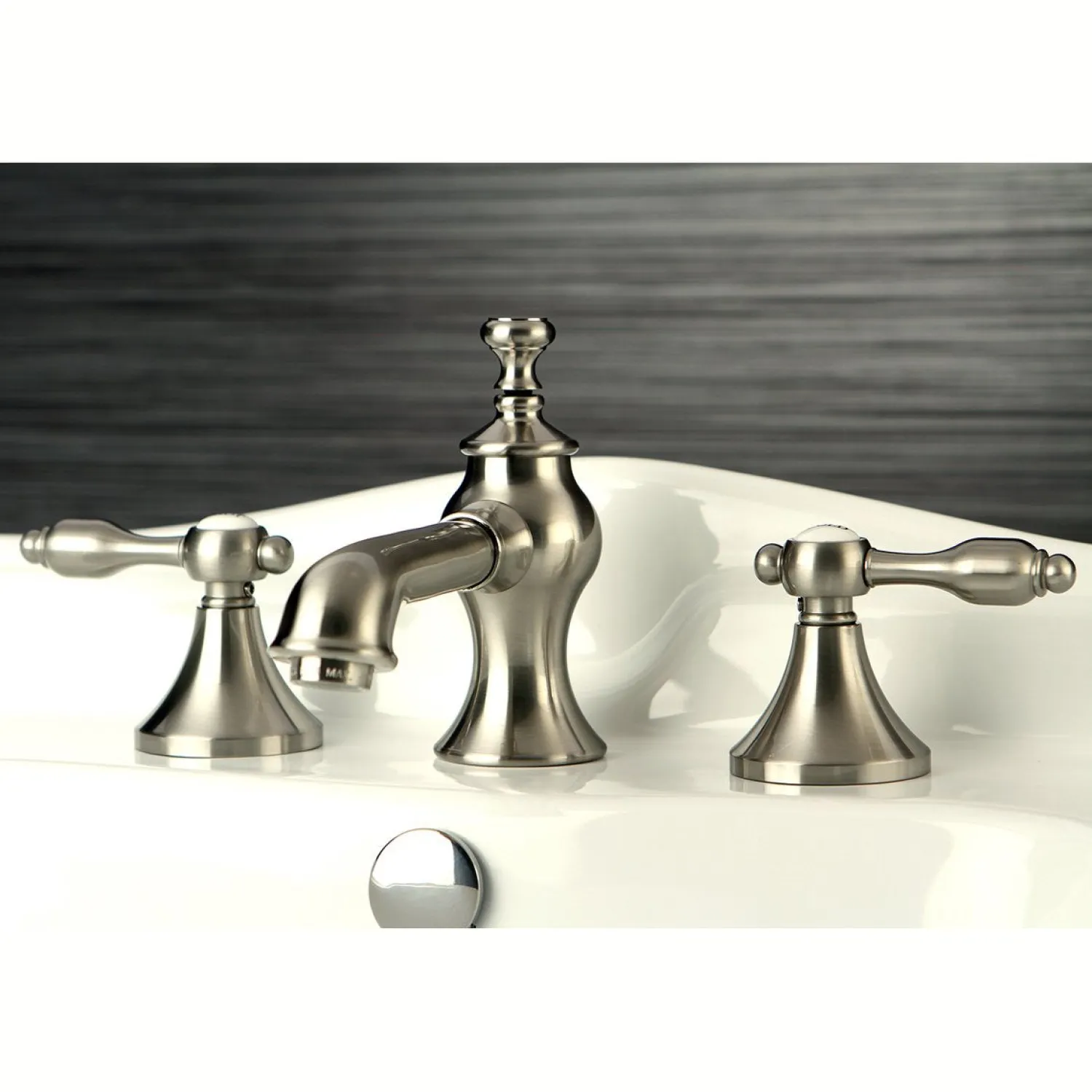 Outlet Tudor 8-Inch Widespread Bathroom Faucet 8" Widespread