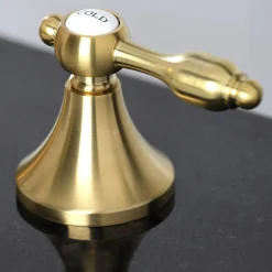 Outlet Tudor 8-Inch Widespread Bathroom Faucet 8