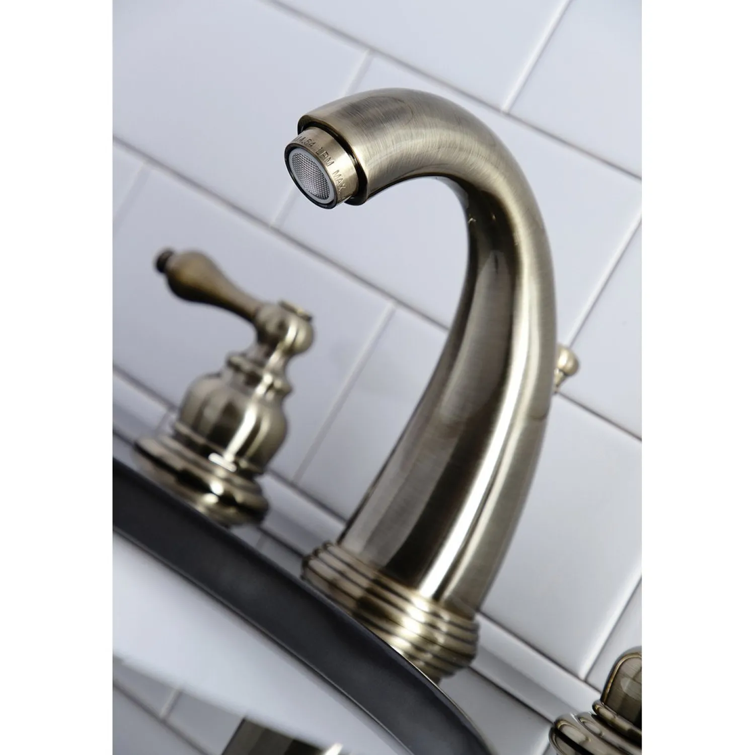 New Victorian 2-Handle 8-Inch Widespread Bathroom Faucet 8" Widespread