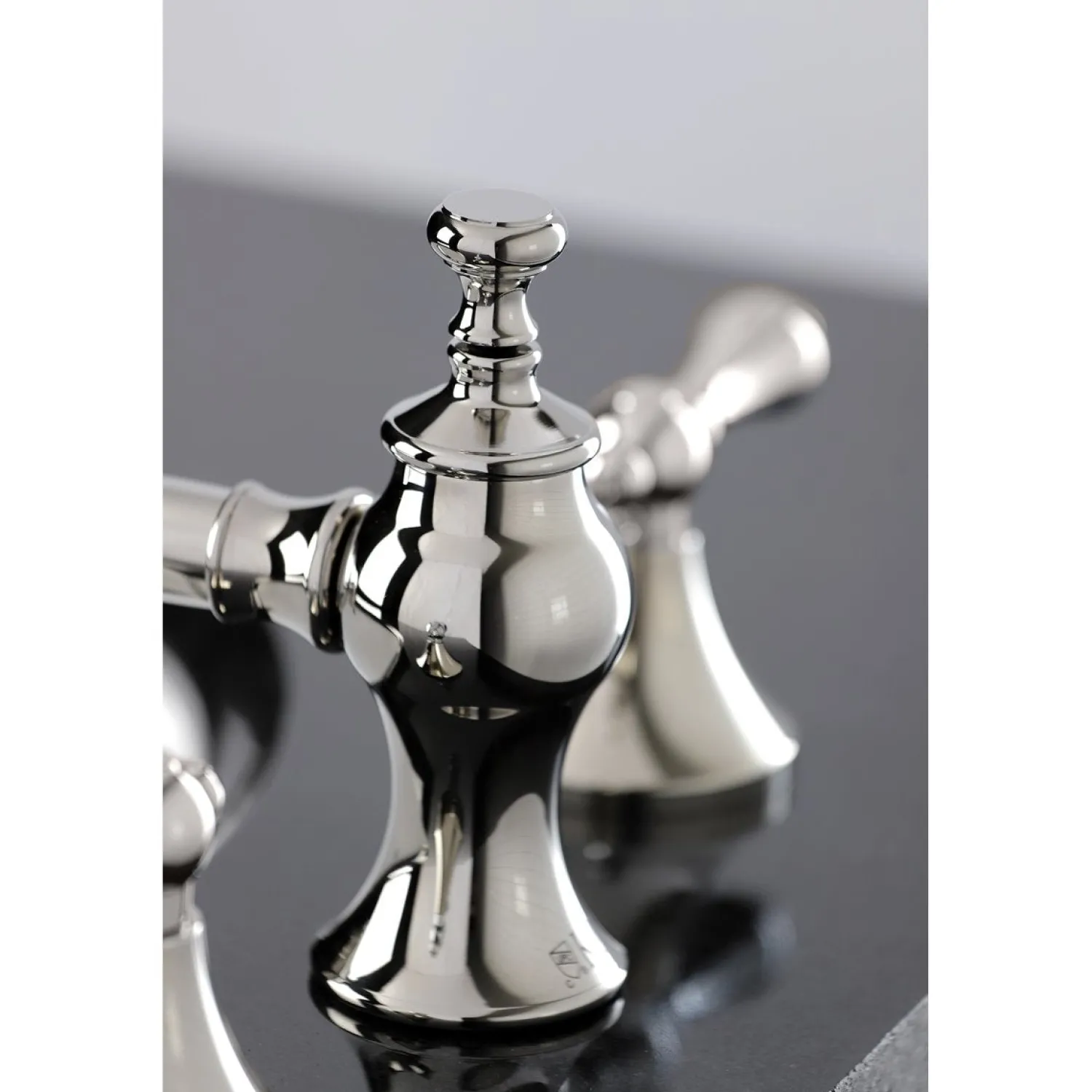Best Vintage 3-Hole 8-Inch Widespread Bathroom Faucet 8" Widespread