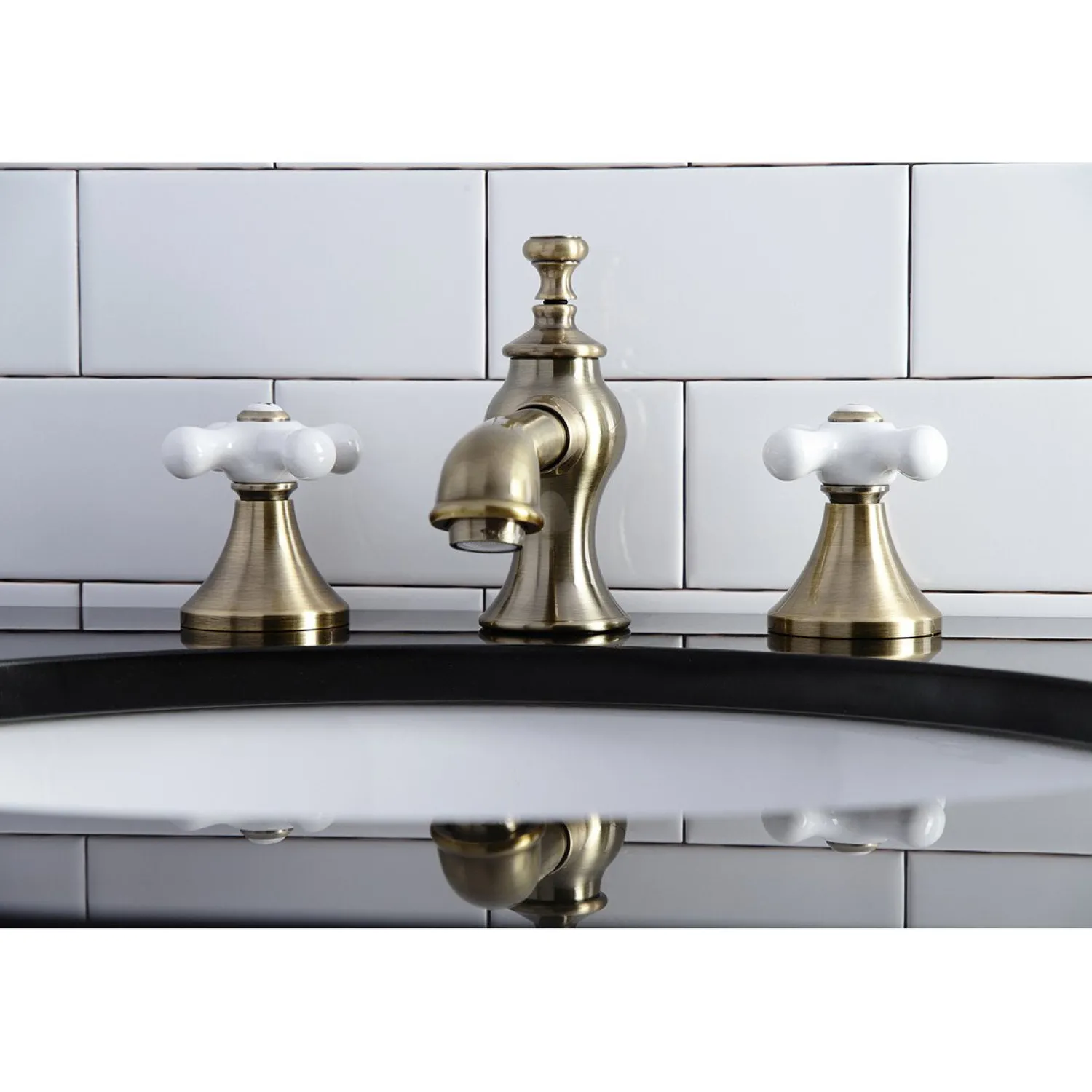 Outlet Vintage 3-Hole 8" Widespread Bathroom Faucet 8" Widespread