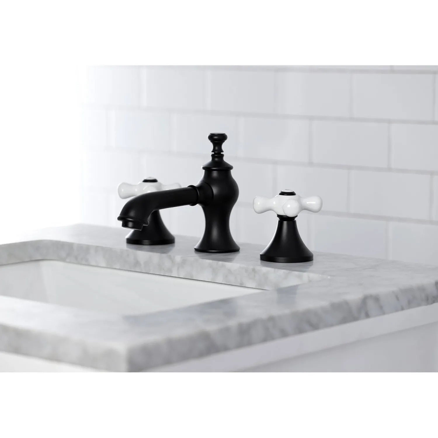 Outlet Vintage 3-Hole 8" Widespread Bathroom Faucet 8" Widespread