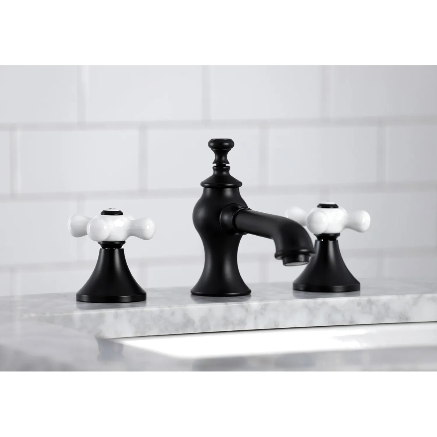 Outlet Vintage 3-Hole 8" Widespread Bathroom Faucet 8" Widespread