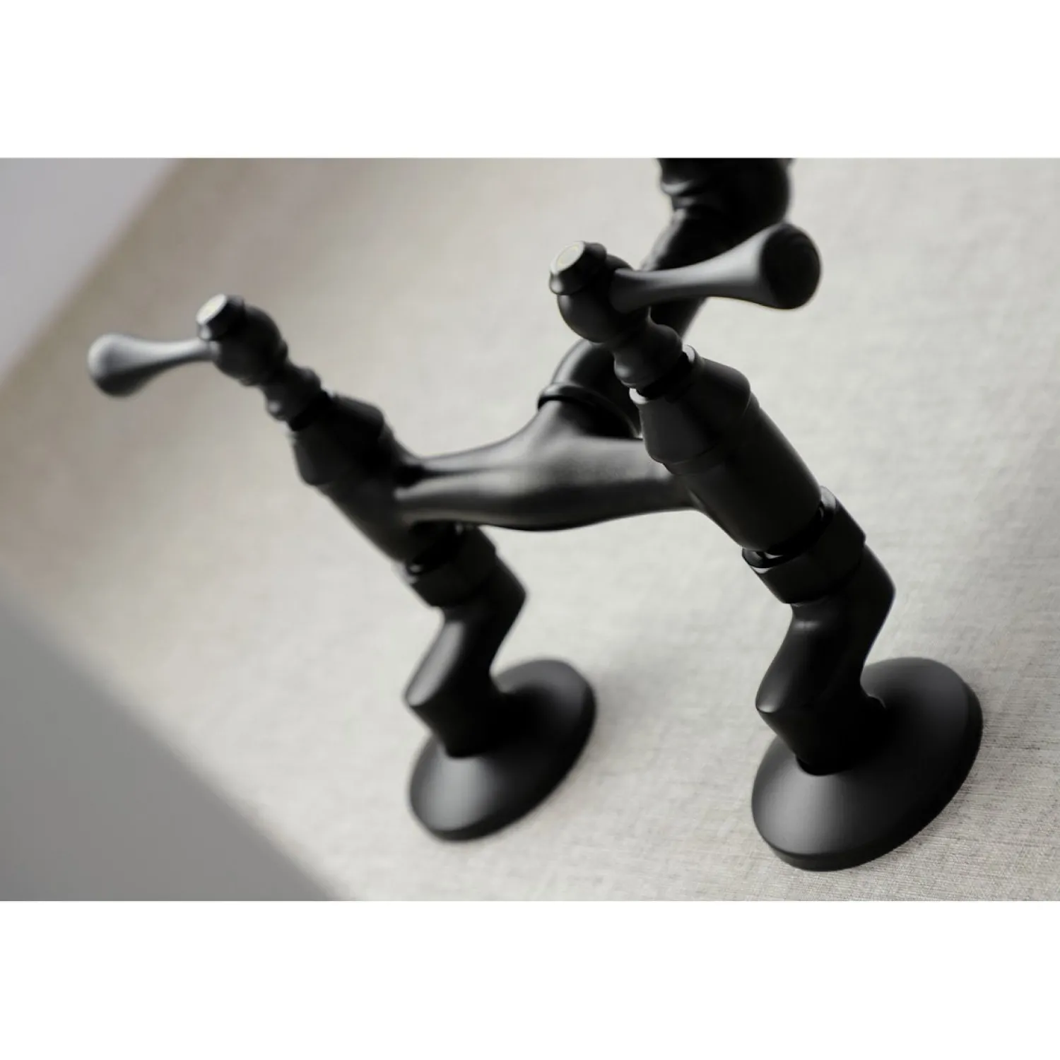 Hot Vintage 6-Inch Adjustable Center Wall Mount Kitchen Faucet Wall Mounted Kitchen Faucets