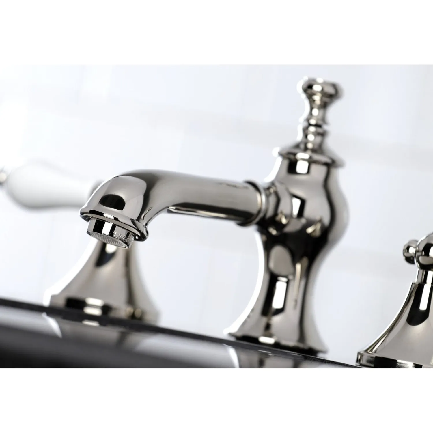 Outlet Vintage 8-Inch Widespread Three-Hole Bathroom Faucet 8" Widespread