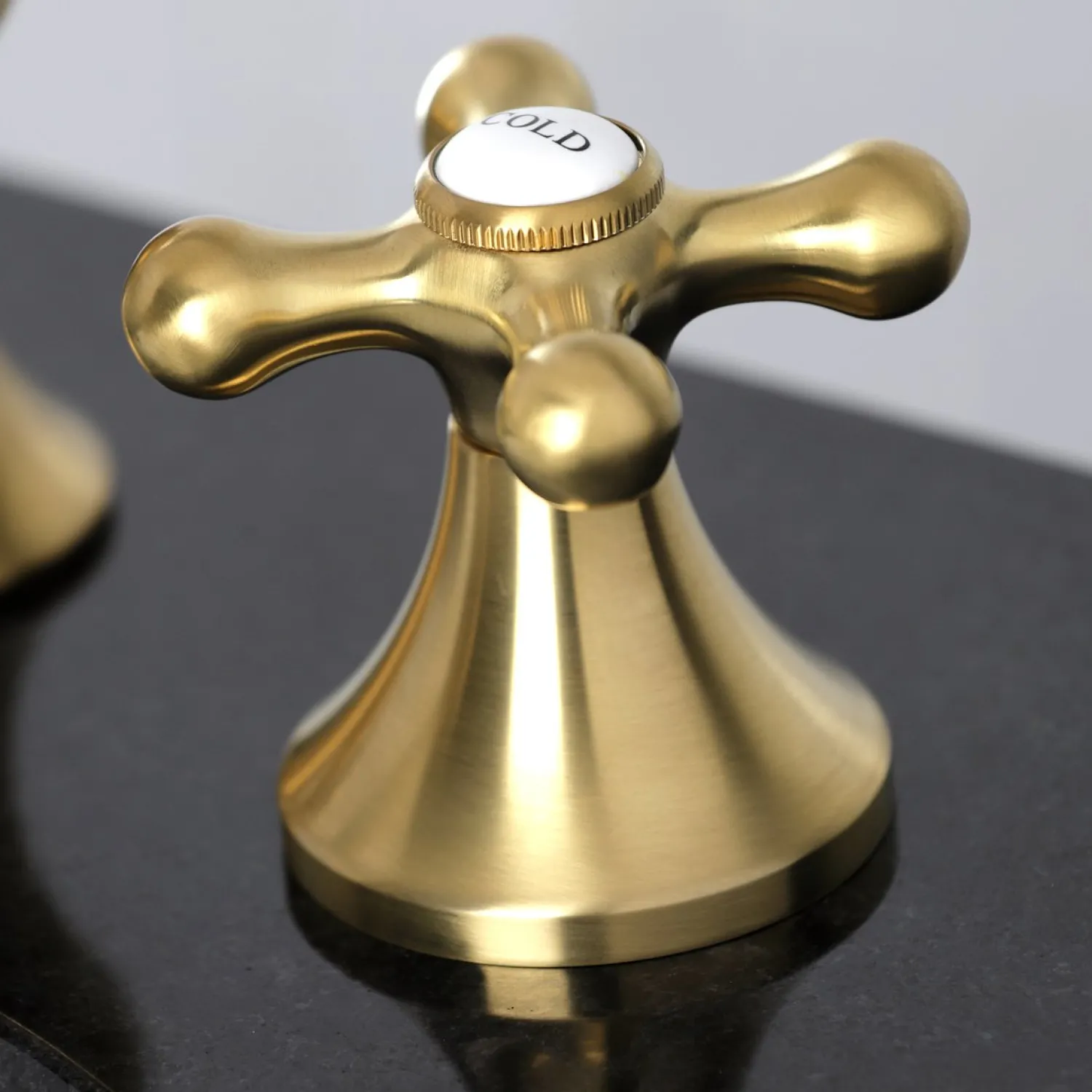 Sale Vintage Three-Hole 8-Inch Widespread Bathroom Faucet 8" Widespread