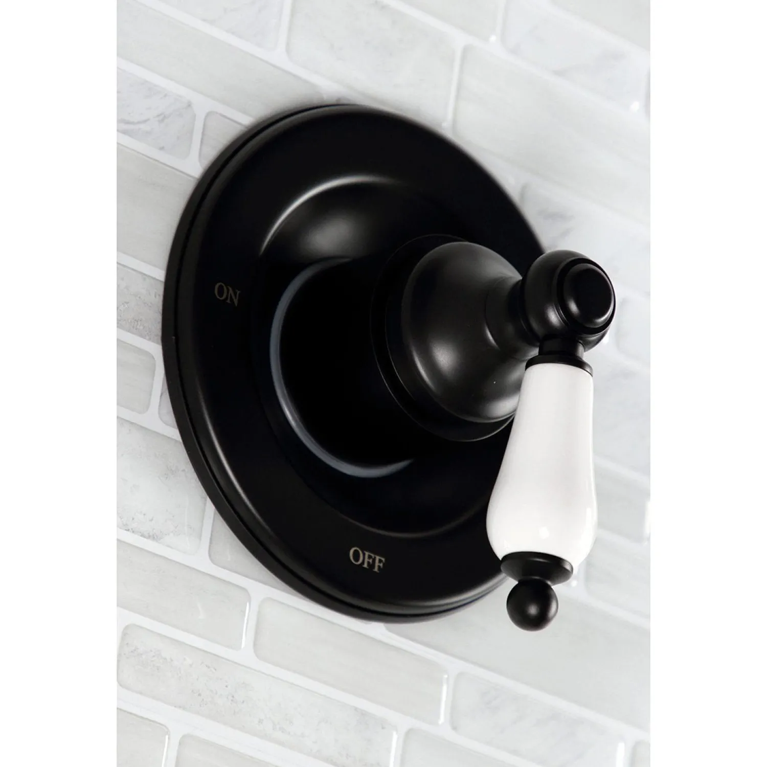 Outlet Vintage Tub and Shower Faucet in Matte Black Tub & Shower Sets