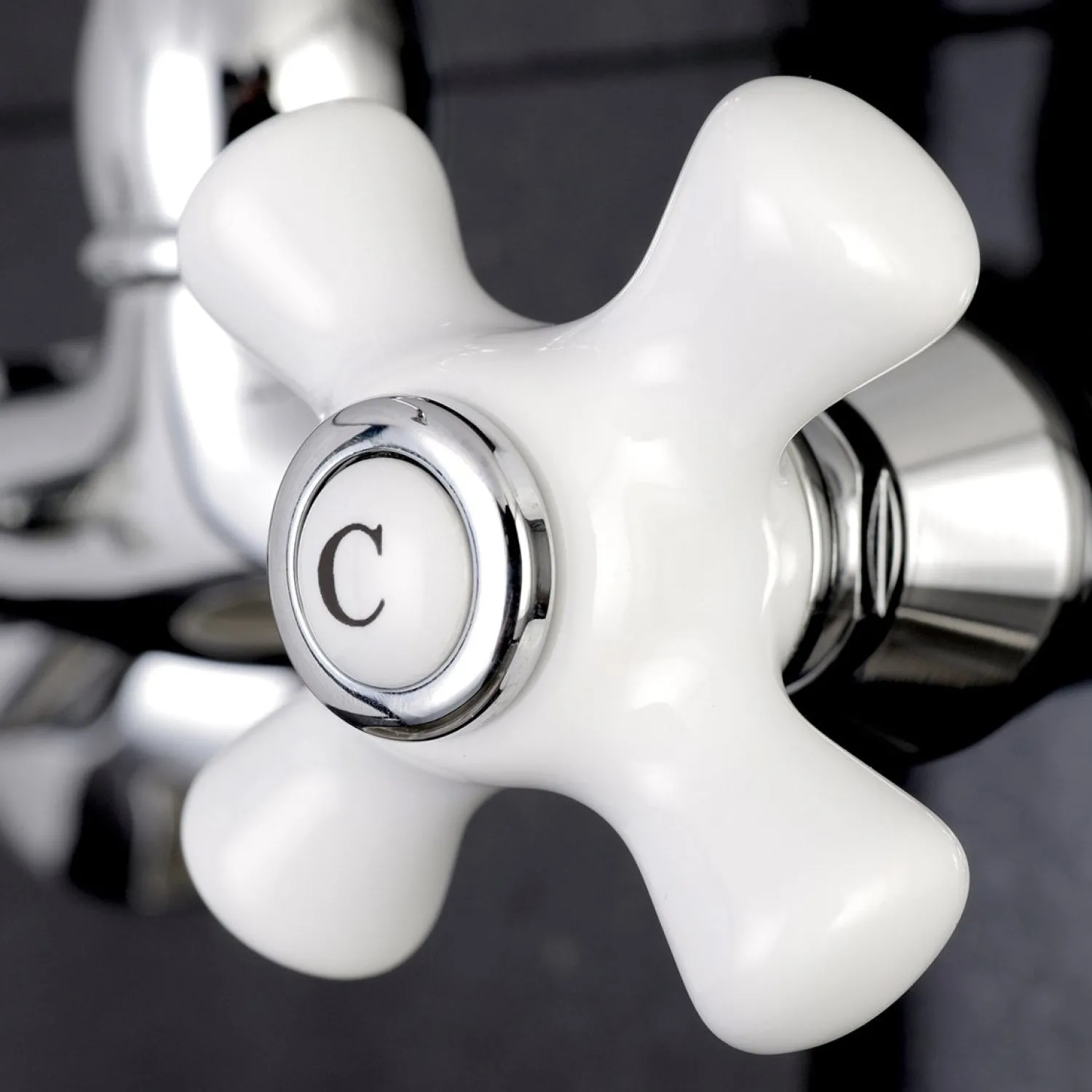 Clearance Vintage Wall Mount 6-Inch Adjustable Center Kitchen Faucet Wall Mounted Kitchen Faucets