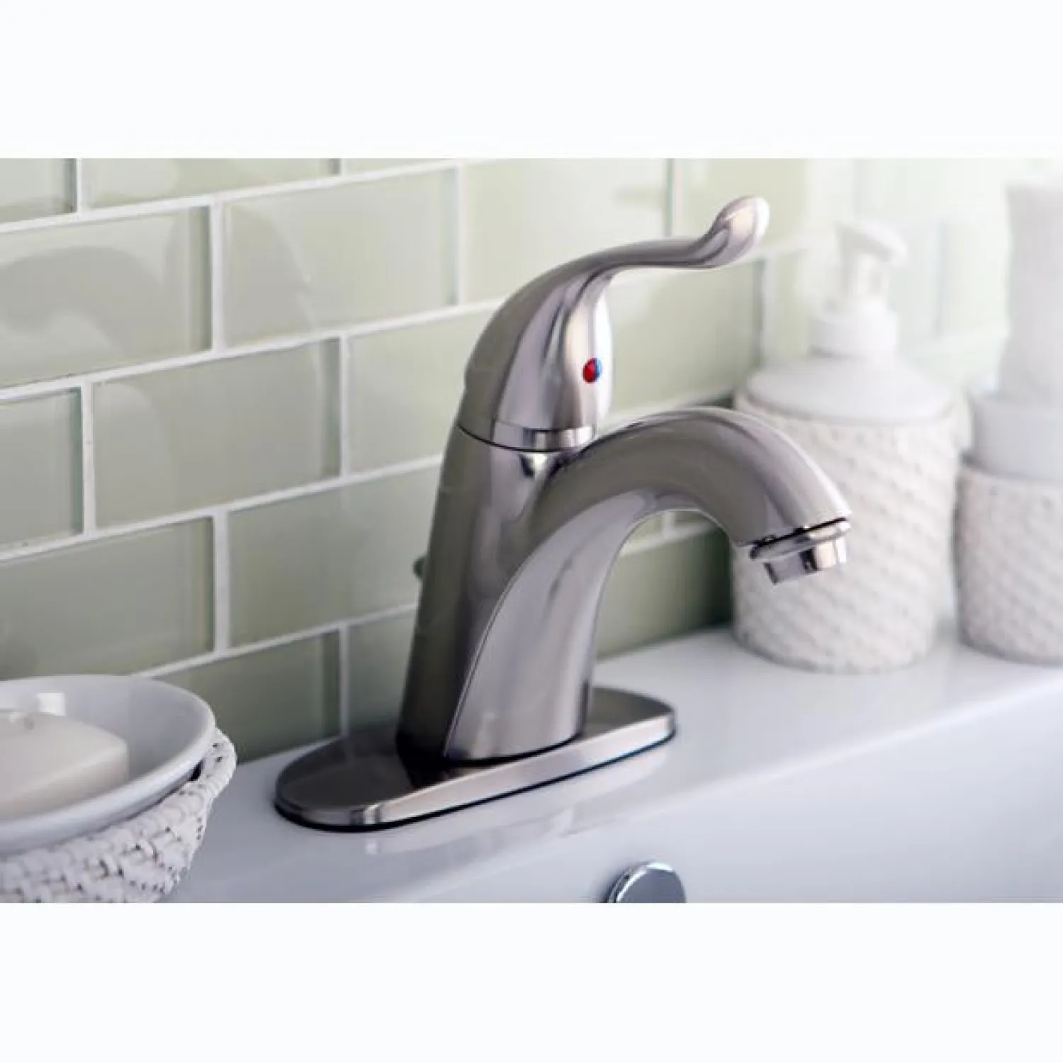 Outlet Yosemite 4-inch Centerset Single Handle Lavatory Faucet Single Hole|4" Center Set