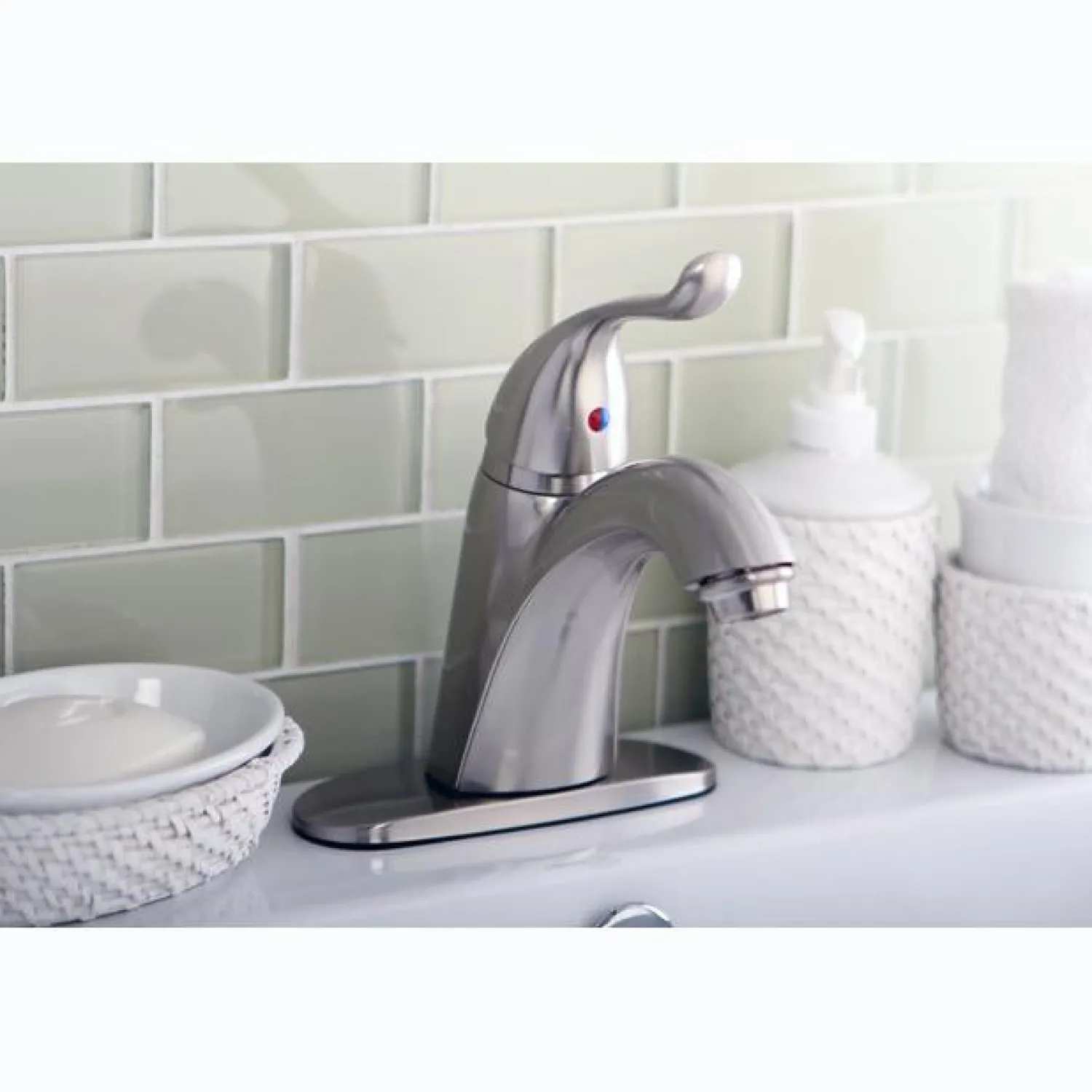 Outlet Yosemite 4-inch Centerset Single Handle Lavatory Faucet Single Hole|4" Center Set