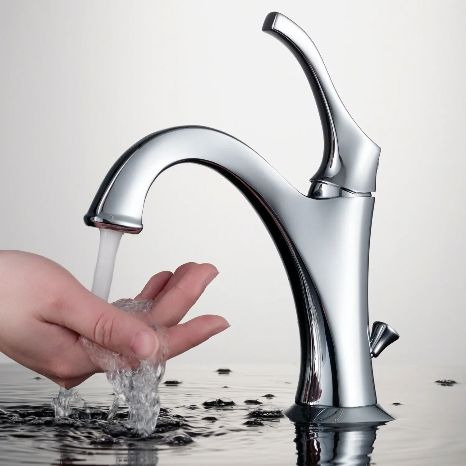 Hot Arlo Single Handle Bathroom Faucet with Lift Rod Drain and Deck Plate in Chrome Single Hole