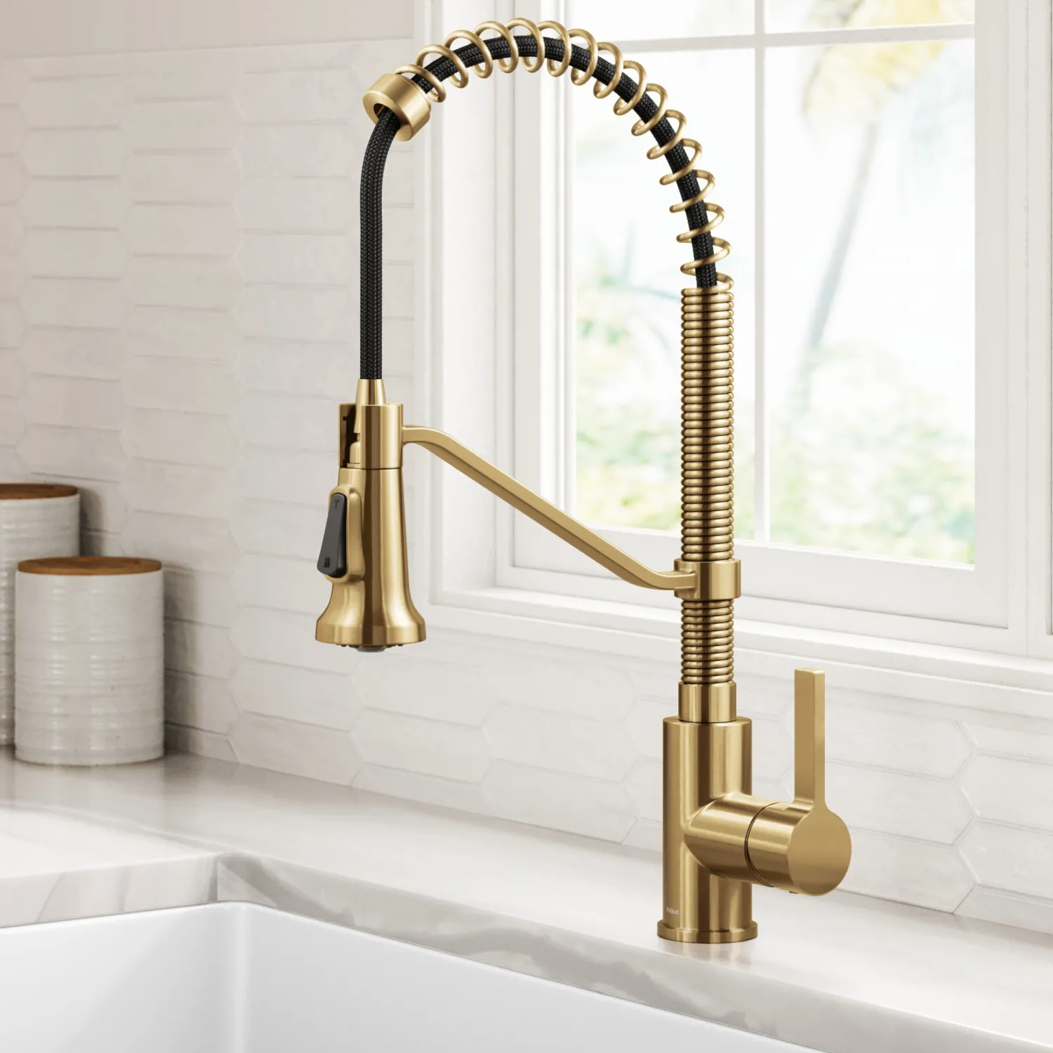 Sale Britt Single Handle Pull Down Kitchen Faucet in Spot-Free Brushed Brass Single Hole