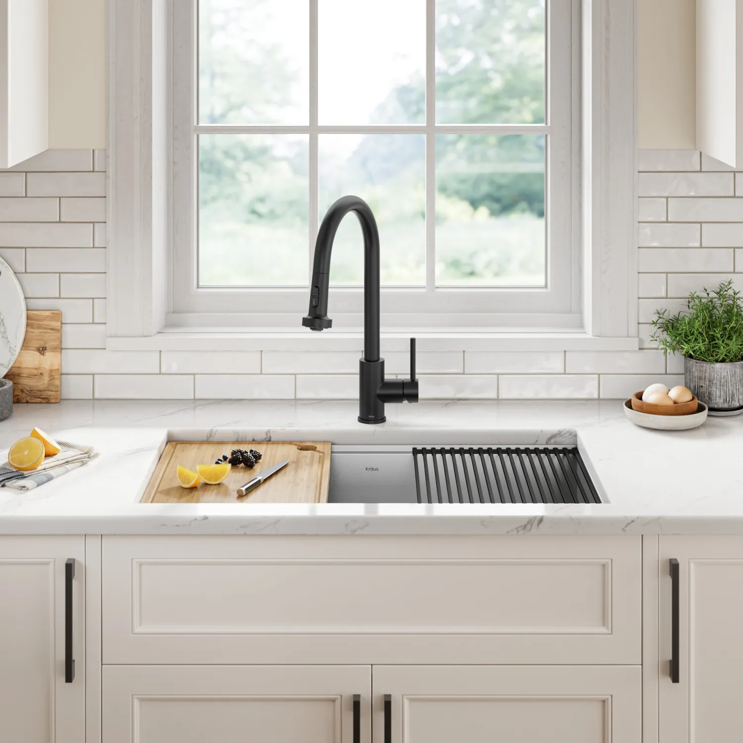 Clearance 2-Function Single Handle Pull Down Kitchen Faucet in Matte Black Single Hole