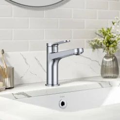 Indy Single Handle Bathroom Faucet in Polished Chrome Single Hole
